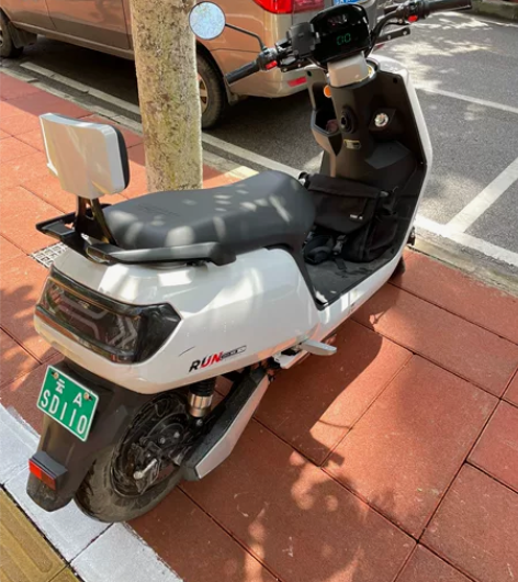 出售二手电动车,刚买的95新,因为要去杭州...