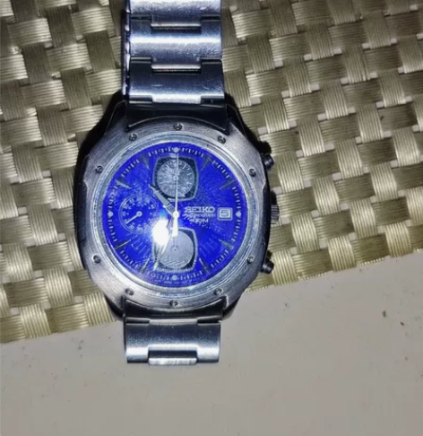seiko手表，看图，包快递 感兴趣的话点...