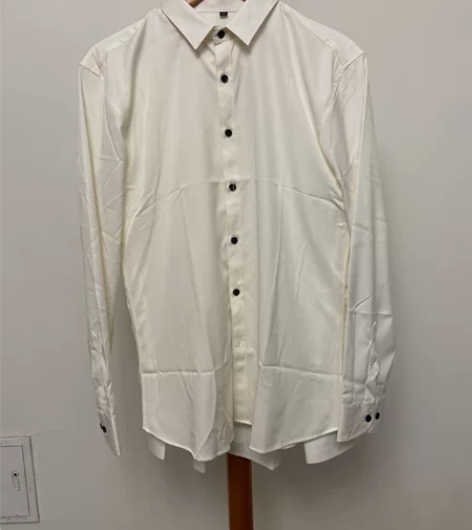 男士白色衬衫，面料有弹性，共两件，标价为单...