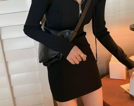 秋冬新款修身显瘦性感包臀短裙女法式气质连帽...