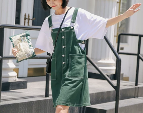 春装款女韩版chic复古百搭牛仔背带裙学…...