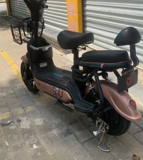 二手雅迪，动力足1300拿走，可行驶35公...