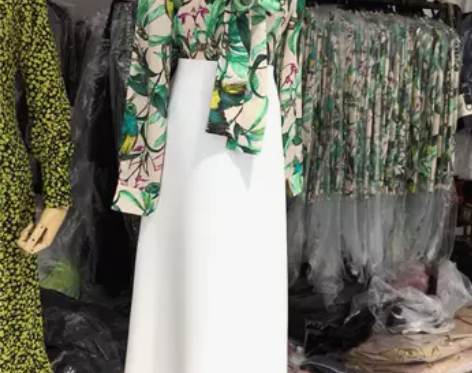 早秋新款混合醋酸高腰白色裙半身裙a字裙白…...