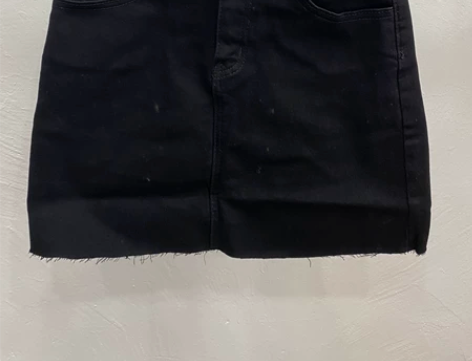 牛仔半身a字裙，全新带吊牌，剩一件s码亏本...
