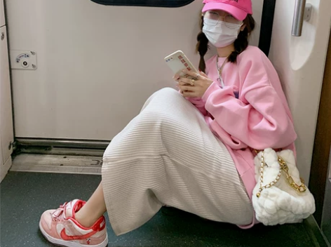 灯芯绒开叉半身裙女a字裙2020秋冬新款高...