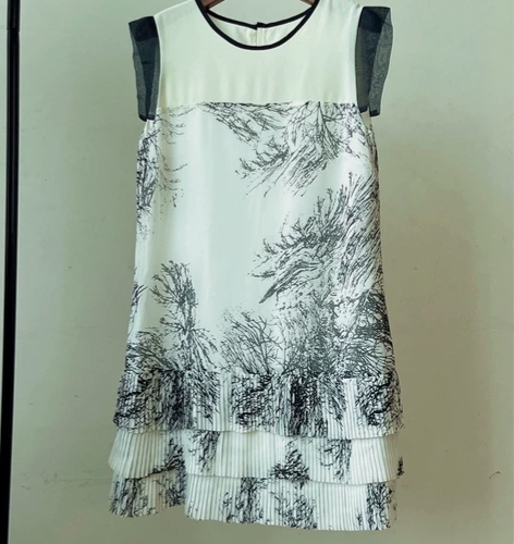 全新真丝拼接连衣裙 适合小个子,素雅清新,...