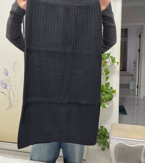 毛料一步裙 感兴趣的话点“我想要”和我私聊...