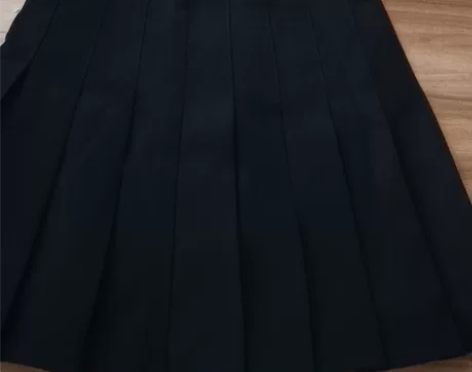 全新包邮百褶裙 感兴趣的话点“我想要”和我...