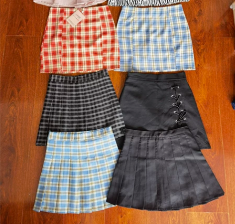 夏季半身裙百褶裙格裙  都几乎全新 每件1...