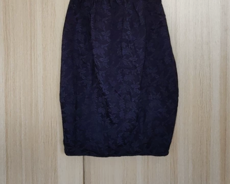 蓝色提花花苞裙 全新  腰围74长82 感...