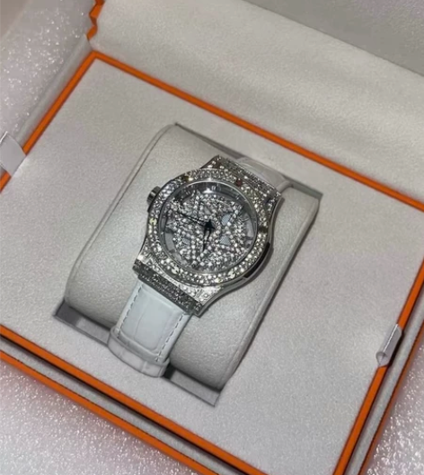 正品全新DAVENA蒂玮娜五芒星、前任送的...