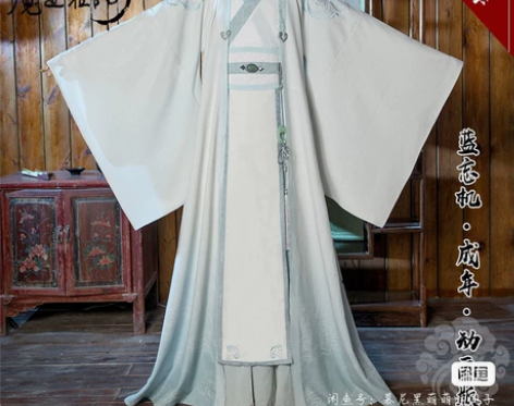 悠窝窝成年蓝忘机m码 除了外罩衫都有，袖子...