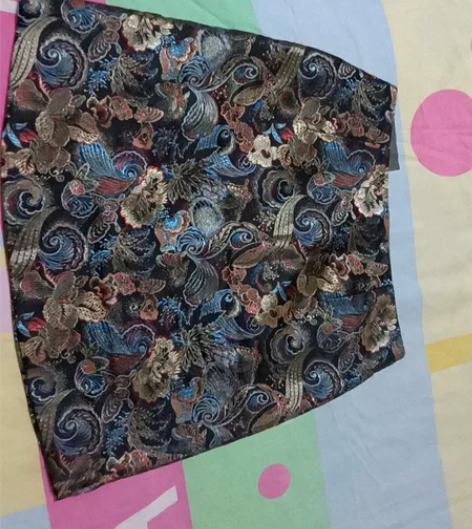 中国民族风短裙处理一下，95斤左右穿着很合...