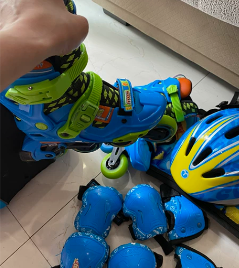 米高滑冰鞋 感兴趣的话点“我想要”和我私聊...