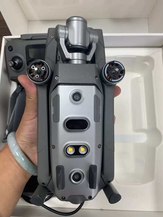 x3号大疆御2变焦标配，整体成色好，激活时...