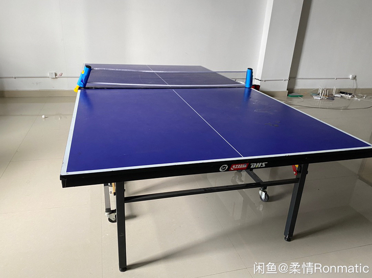 红双喜乒乓球桌  8成新 有两个桌子脚需要...