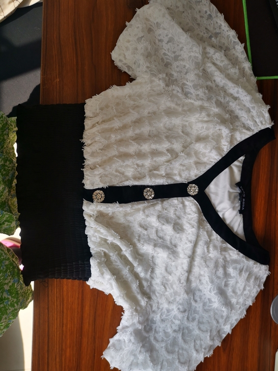 气质蕾丝衫~OVER MODA2021春夏...