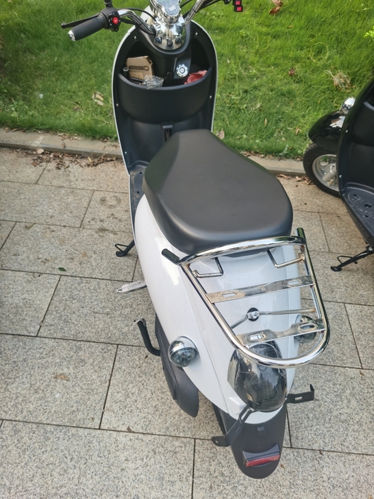 刚买三个月的电动车  60v20A 比较少用