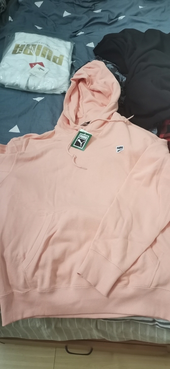 全新保真PUMA彪马卫衣，L码，很骚气，，...