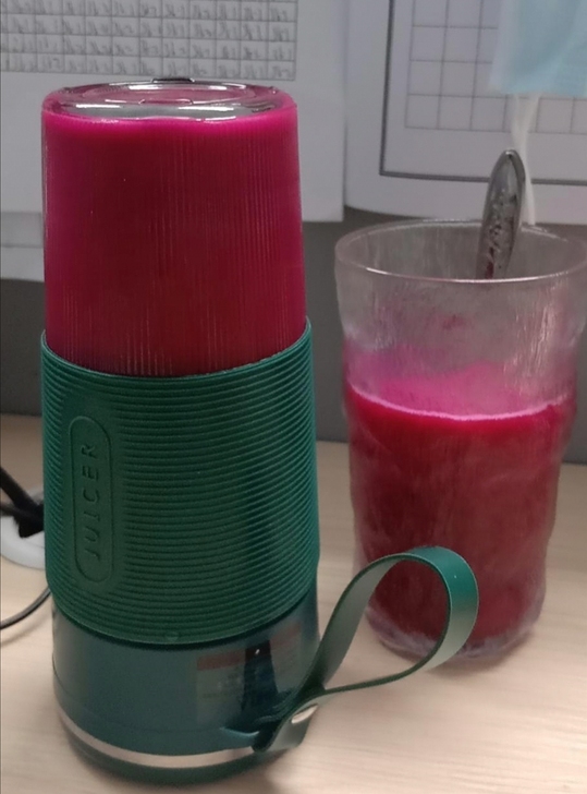 网店做不下去，亏本处理一些榨汁机