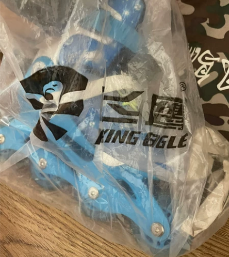 飞鹰专业轮滑鞋200元，尺码30-33 感...