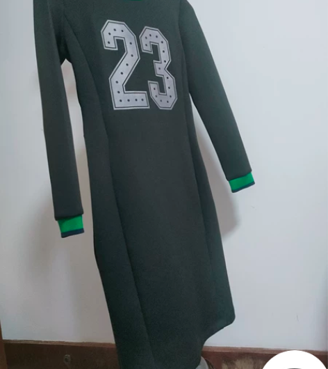 2022年洛可可专柜秋冬季设计感连衣裙女休...