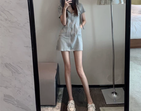 Sandro Moscoloni夏季新款可...