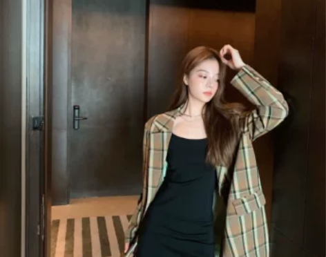 吊带小黑裙 感兴趣的话点“我想要”和我私聊...