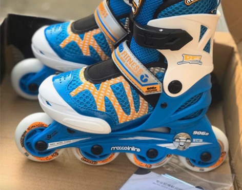 全新米高906s轮滑鞋套装配米高头盔护具轮...