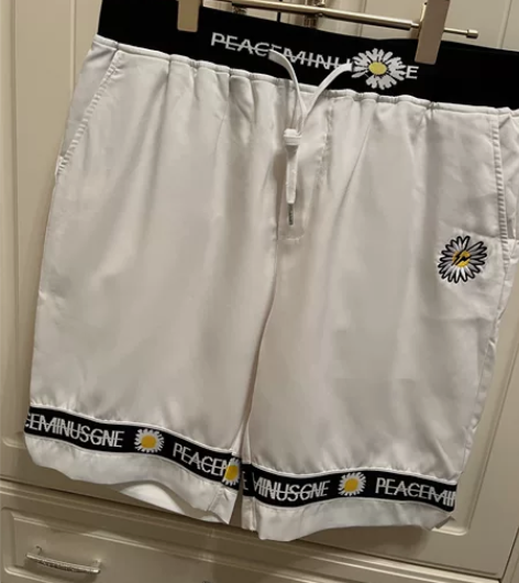 小雏菊男士短裤 尺码3 xl 无污渍无破损...