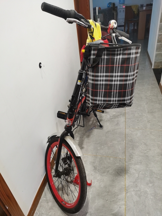 折叠自行车,几乎全新,永久牌,可放后备箱,...