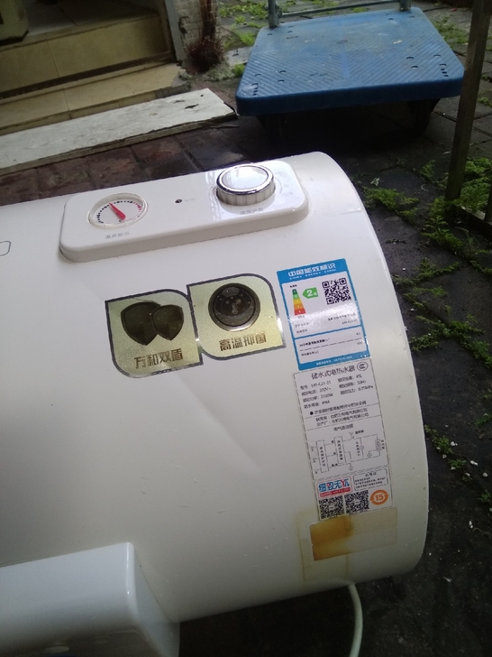 万和的热水器搬家很使用几乎全很新热水器，海...