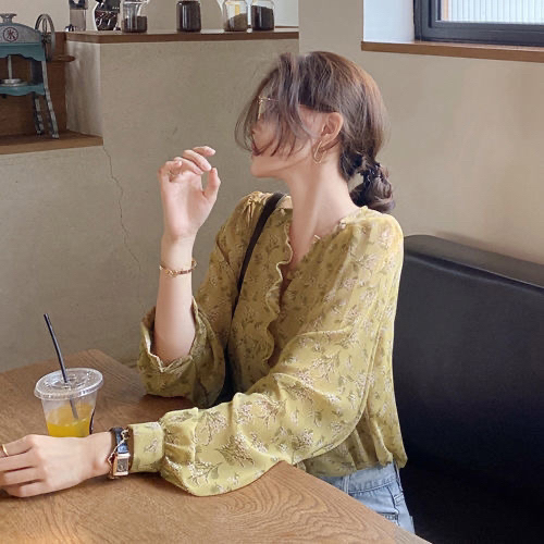 洋气碎花雪纺衫女2020新款韩版V领木耳边...