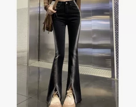 开叉渐变微喇叭牛仔裤女春秋季新款高腰设计感...