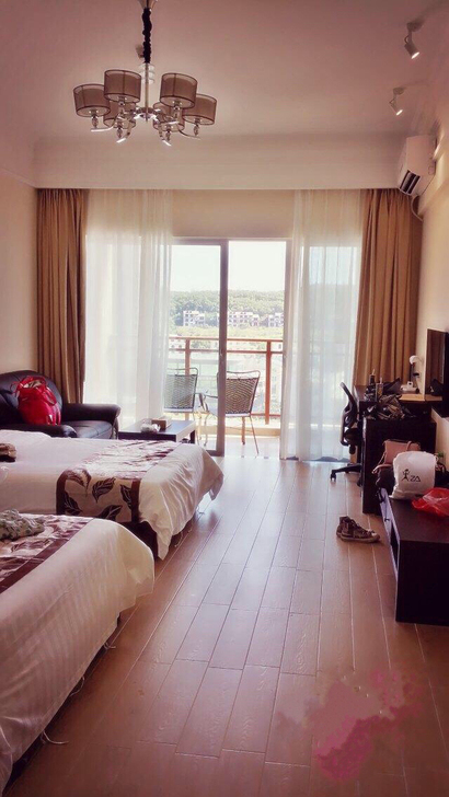 美的空调，别墅里面拆下来的，客户换品牌不要...