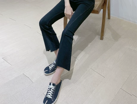 黑色喇叭牛仔裤女高腰2019秋季新款显高显...