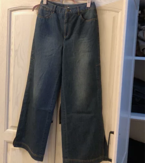 阿玛施阔腿牛仔裤3码腰围70小脚裤4码 感兴趣的话点“我想要... 阿玛施阔腿牛仔裤3码腰围70小脚裤4码 感兴趣的话点“我想要...