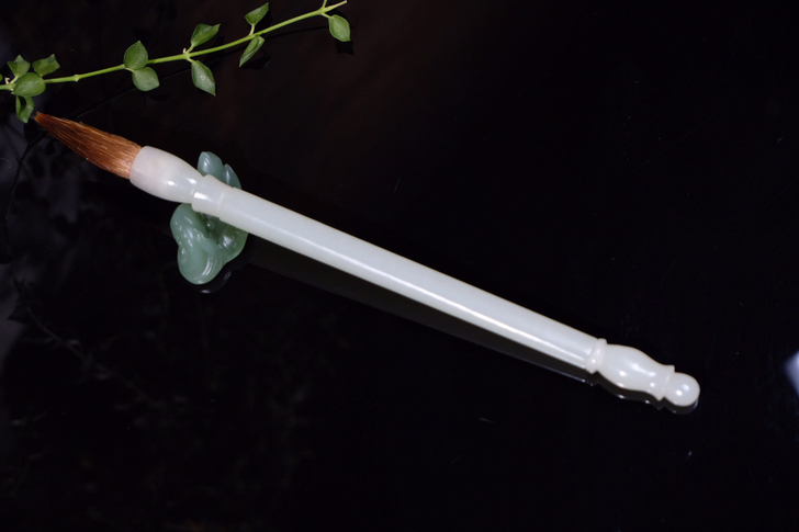 和田玉新疆且末料 毛笔 玉质细腻油润 新...