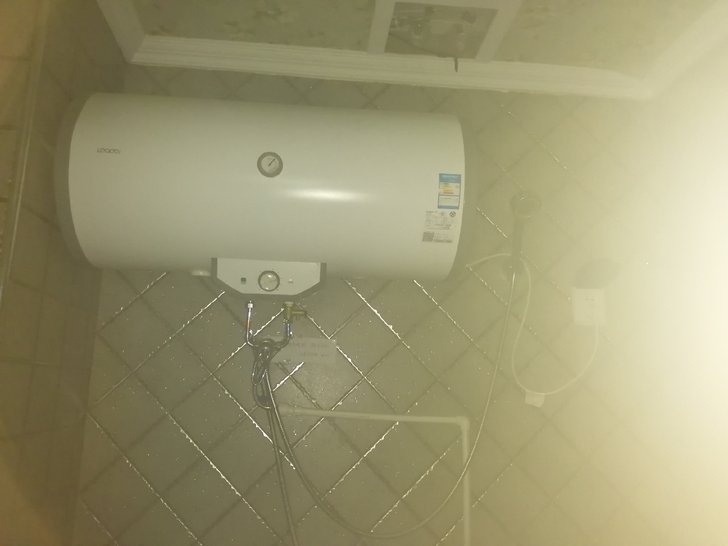 装修换燃气热水器，自己家用，海尔80升热水...