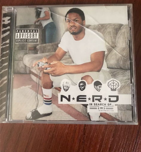 NERD 美国著名的说唱乐团cd 外壳有点...