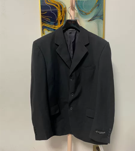 闲置男士西装 肩宽48胸围57衣长81 成...