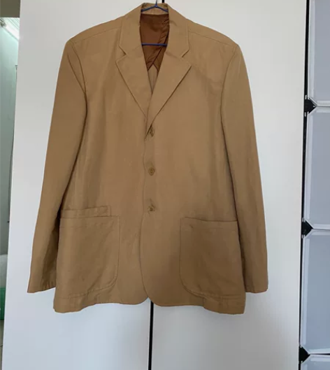 出一件全新未穿过的，TONY WEAR的男...