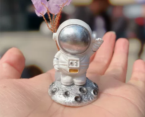 紫水晶创意摆件，太空人桌面摆件 选用天然无...
