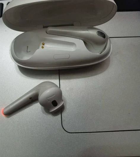 万魔舒适豆蓝牙耳机，空气豆充电仓充电盒，好...