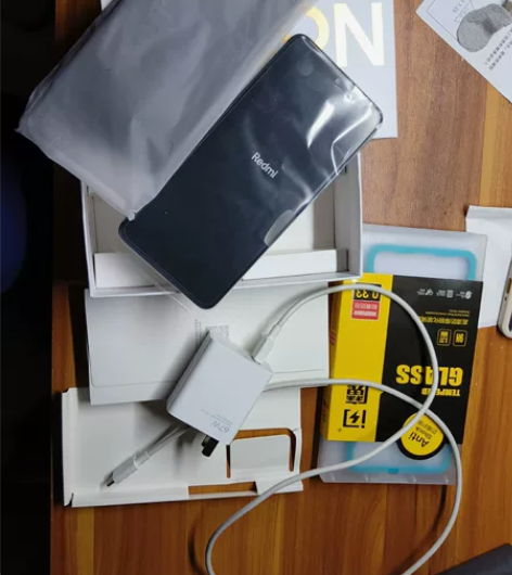 出自用红米note11pro 8+256 ...