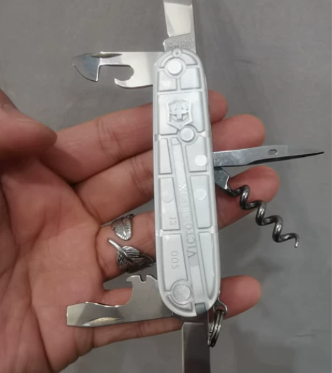 瑞士军刀：维氏 多功能双层银白军刀。 贴片...