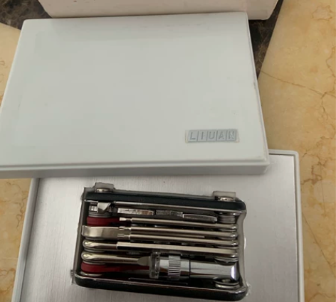 全新便携组合工具，做工精致，没用过，纯正C...