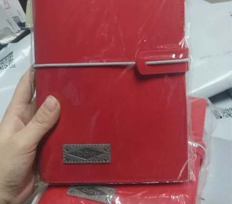 全新记事本有喜欢的可以拍下2个15元 感兴...