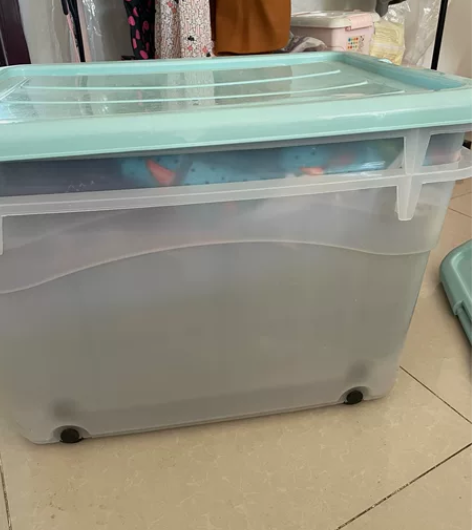大整理箱66*39*42，在超市买的，一个...