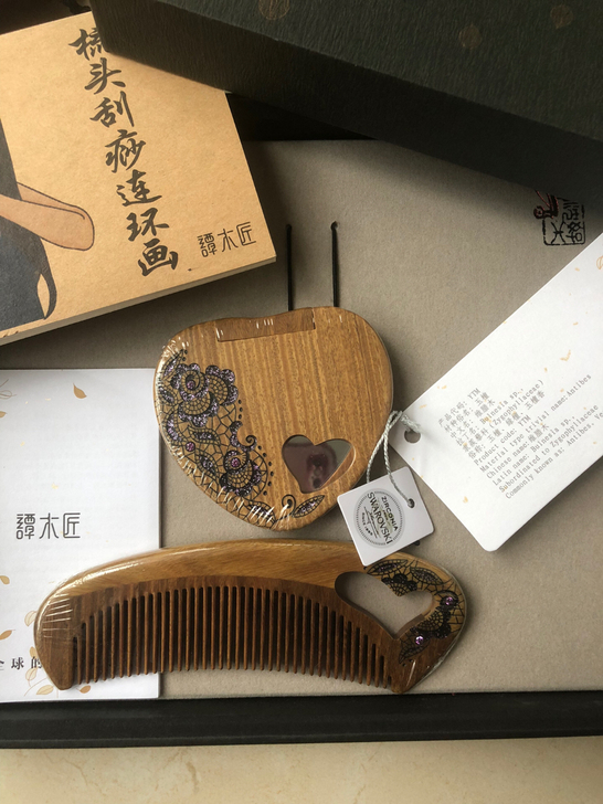 谭木匠全新正品 礼盒女人心 玉檀木梳镜子套...